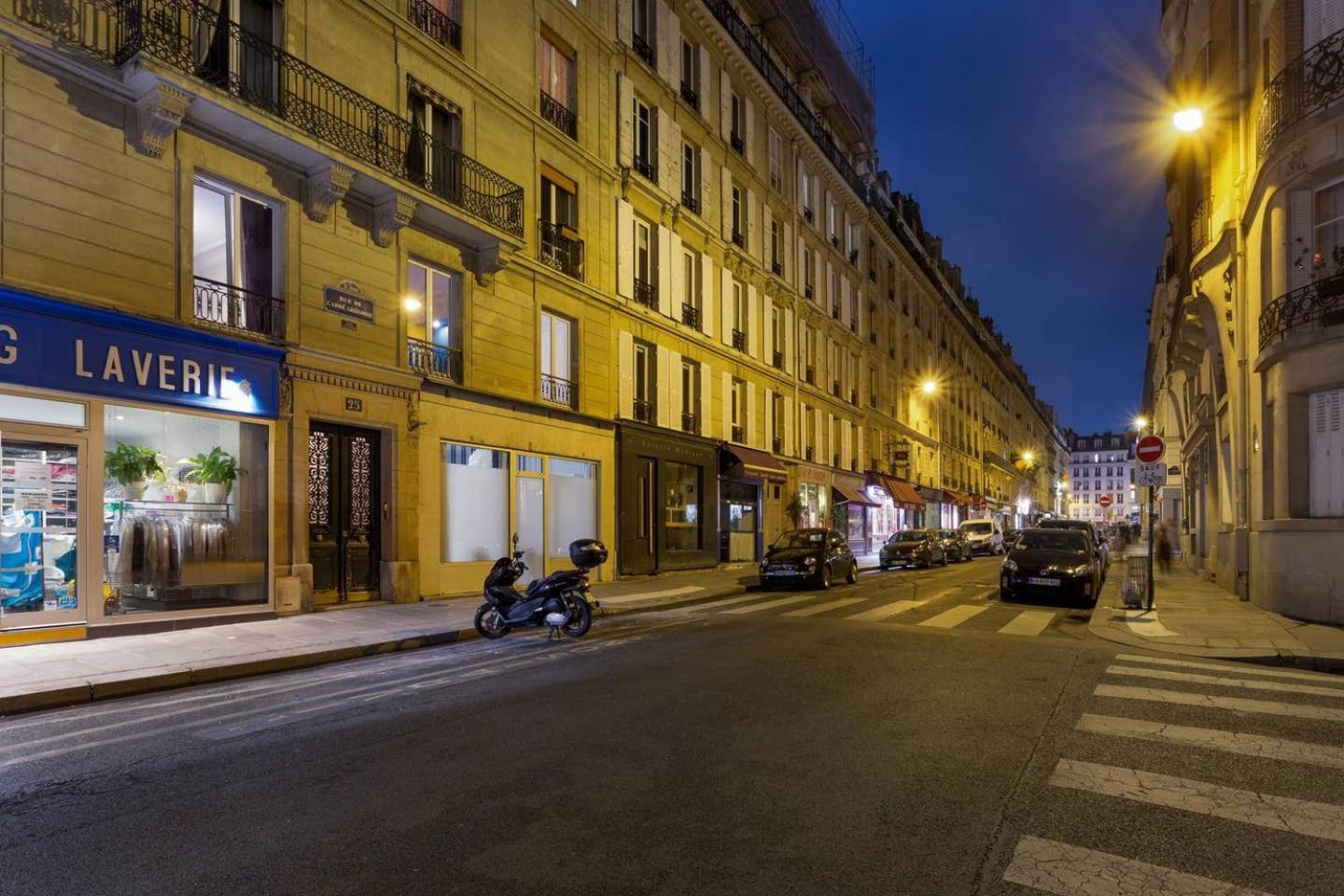 Chic Saint-Germain-Des-Pres Studio For 4 - Prime Location ปารีส ภายนอก รูปภาพ